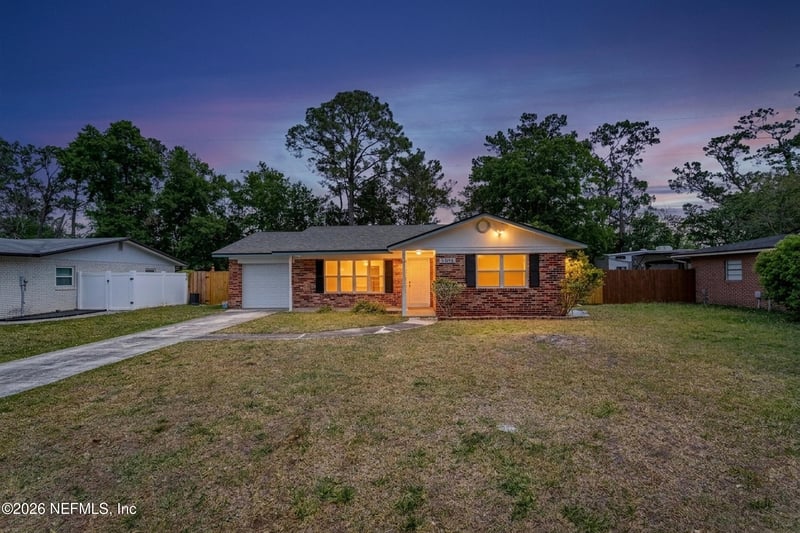 7925 Praver Dr, Jacksonville, FL 32217