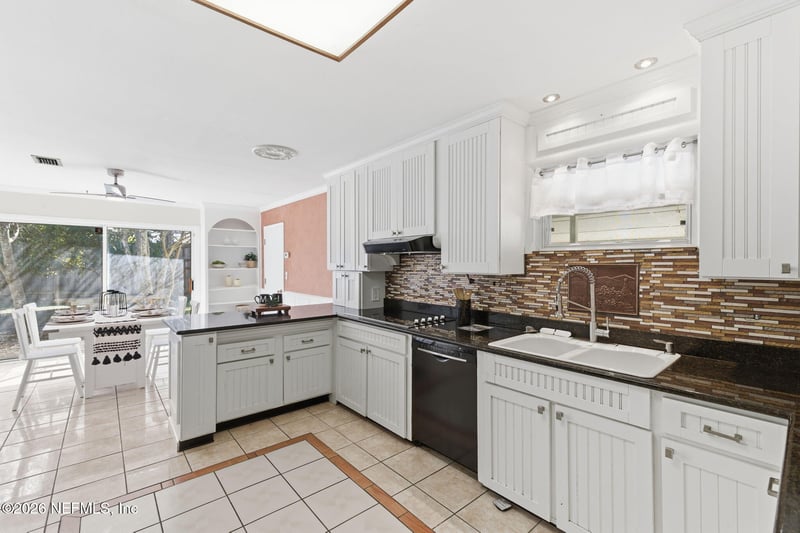 6821 Caballero Ct, Jacksonville, FL 32217