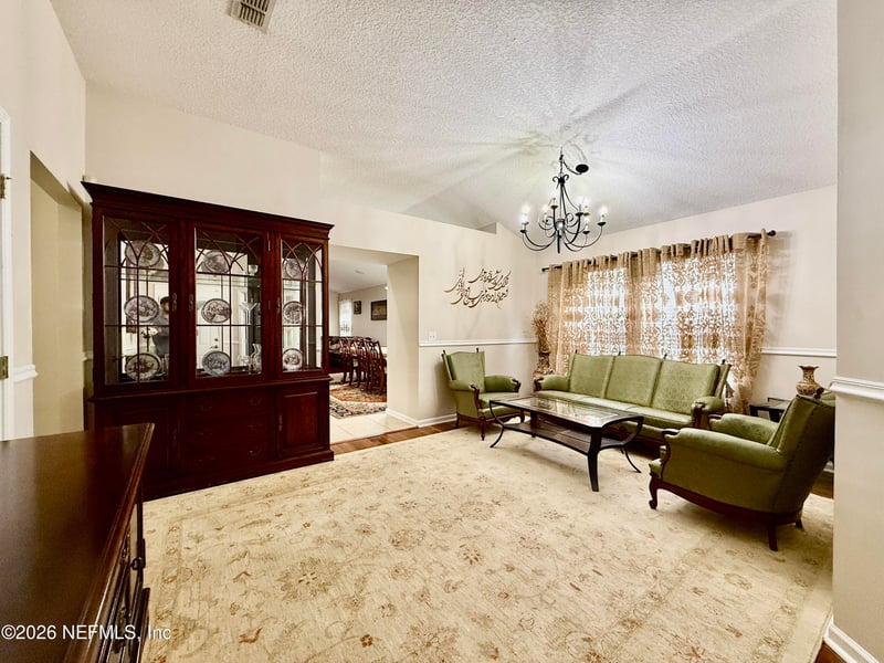 4182 Victoria Lakes Dr, Jacksonville, FL 32226