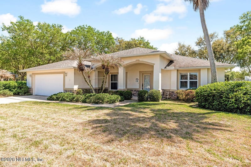 8 Peruvian Ln, Ormond Beach, FL 32174