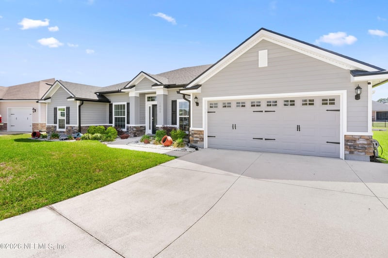 1606 Colonial Tavern Ct, Jacksonville, FL 32221