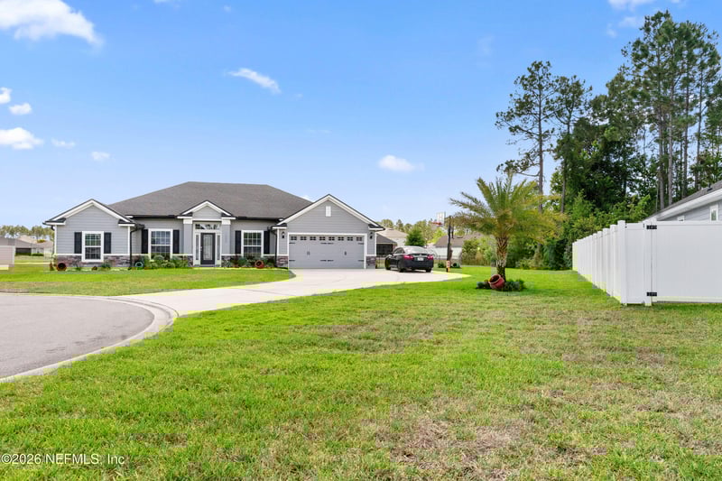 1606 Colonial Tavern Ct, Jacksonville, FL 32221