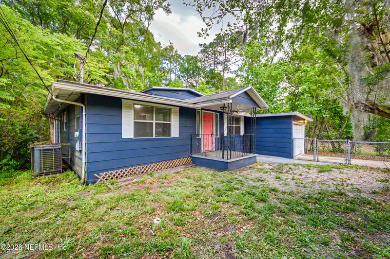 8897 Bronson Ln, Jacksonville, FL 32219