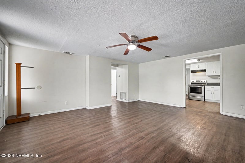 8897 Bronson Ln, Jacksonville, FL 32219