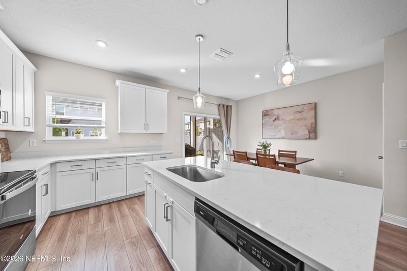 12016 Calvesta St, Jacksonville, FL 32256