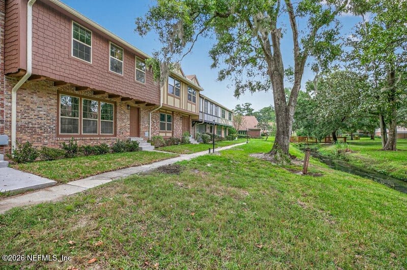 8207 Kensington Sq, Jacksonville, FL 32217