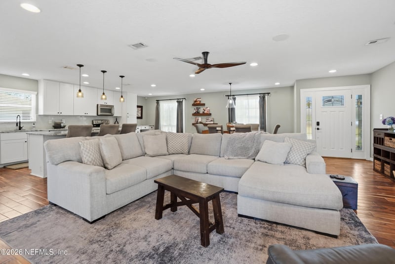 2439 Pirate Ct, Jacksonville, FL 32224