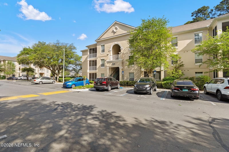 8601 Beach Blvd #320, Jacksonville, FL 32216