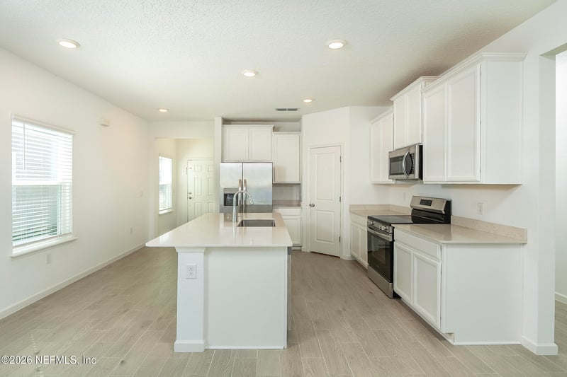 562 Lake Sinclair St, St Augustine, FL 32084