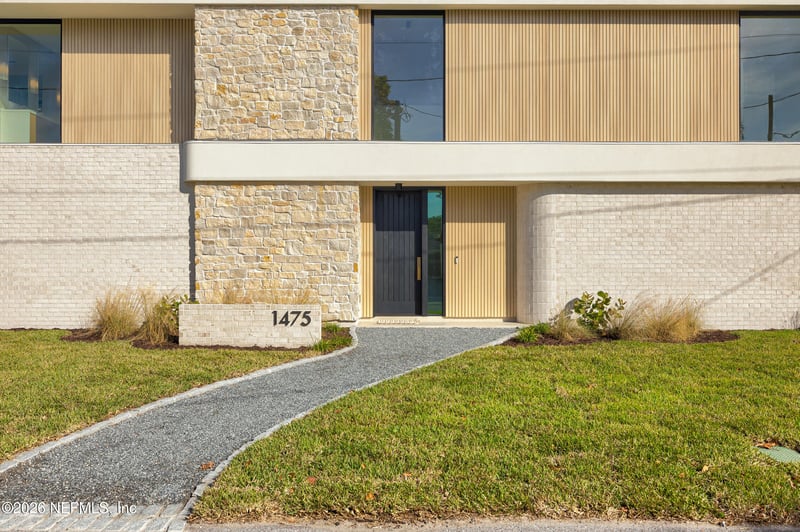 1475 Ocean Blvd, Atlantic Beach, FL 32233