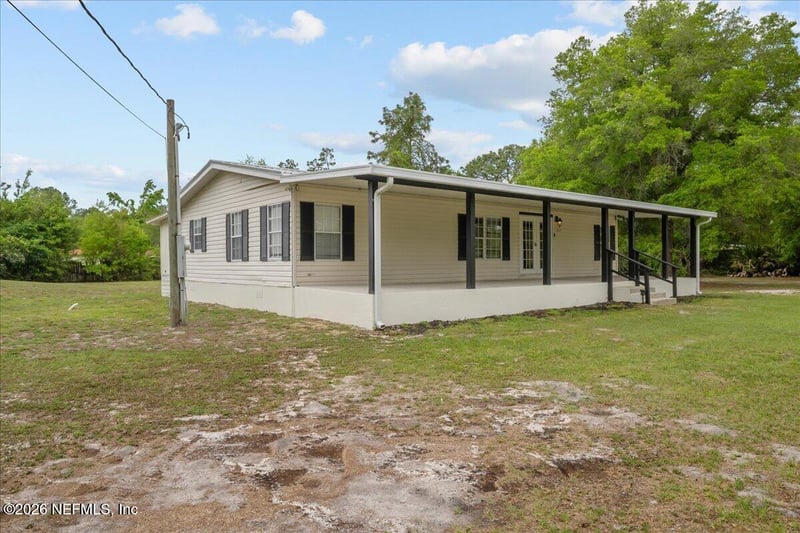 117 Bumpy Ln, Palatka, FL 32177