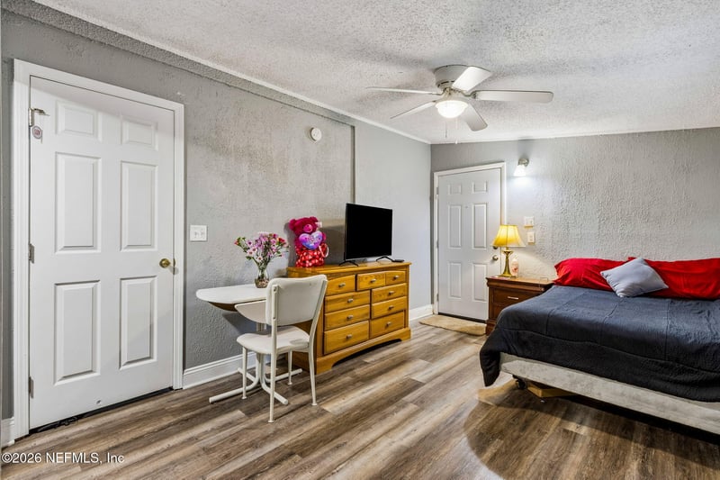 7086 Queen Of Hearts Ct, Jacksonville, FL 32210