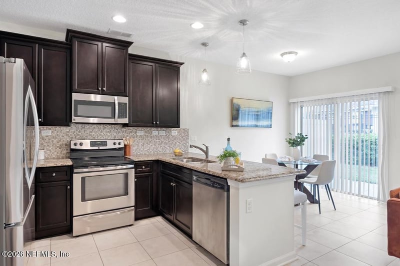 1541 Acken Dr, Jacksonville, FL 32225