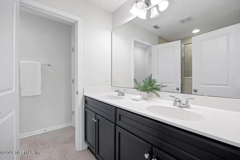 1541 Acken Dr, Jacksonville, FL 32225