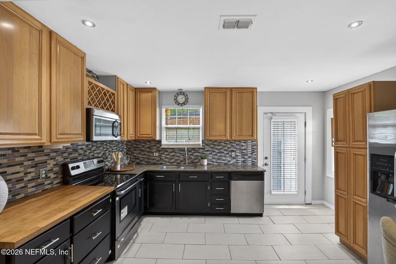 2904 Jerry Ln, Jacksonville, FL 32218