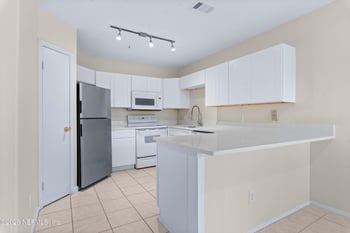 1701 The Greens Way #1821, Jacksonville Beach, FL 32250