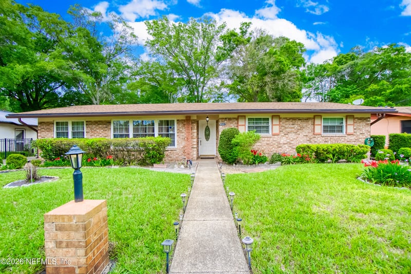 8557 Vermanth Rd, Jacksonville, FL 32211