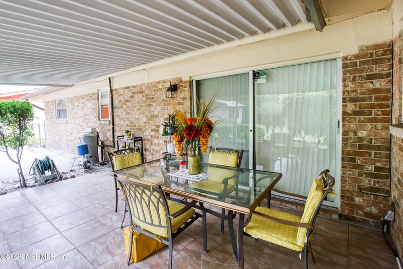 8557 Vermanth Rd, Jacksonville, FL 32211