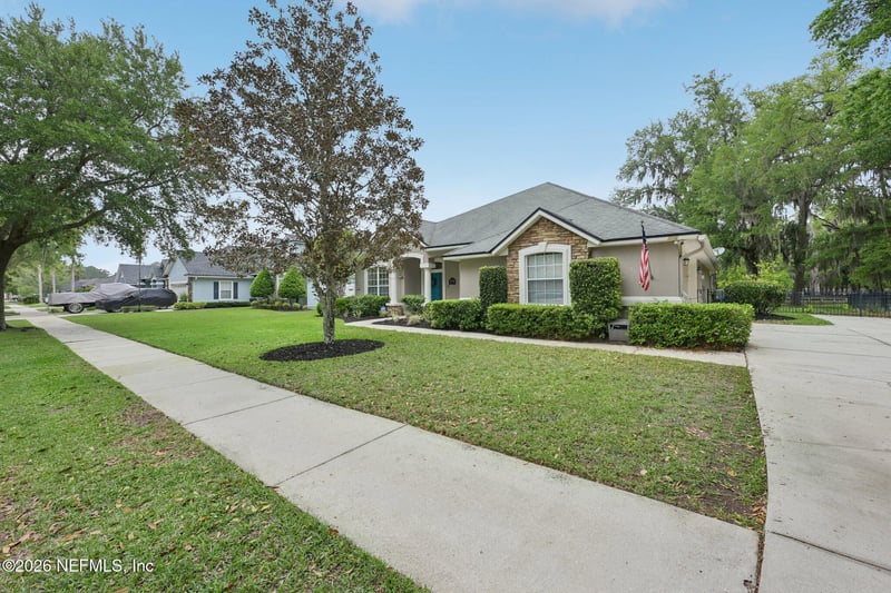 112 Oakwood Plantation Dr, Fleming Island, FL 32003