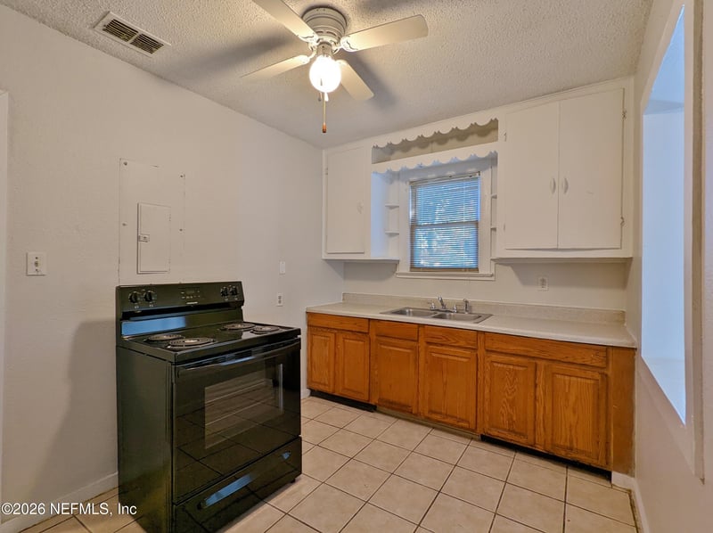 5454 Timuquana Rd, Jacksonville, FL 32210