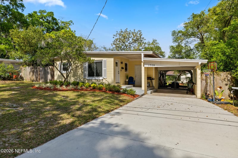 1709 Aletha Dr, Jacksonville, FL 32211