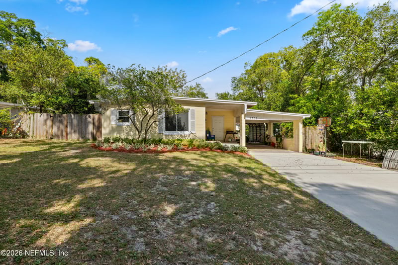 1709 Aletha Dr, Jacksonville, FL 32211
