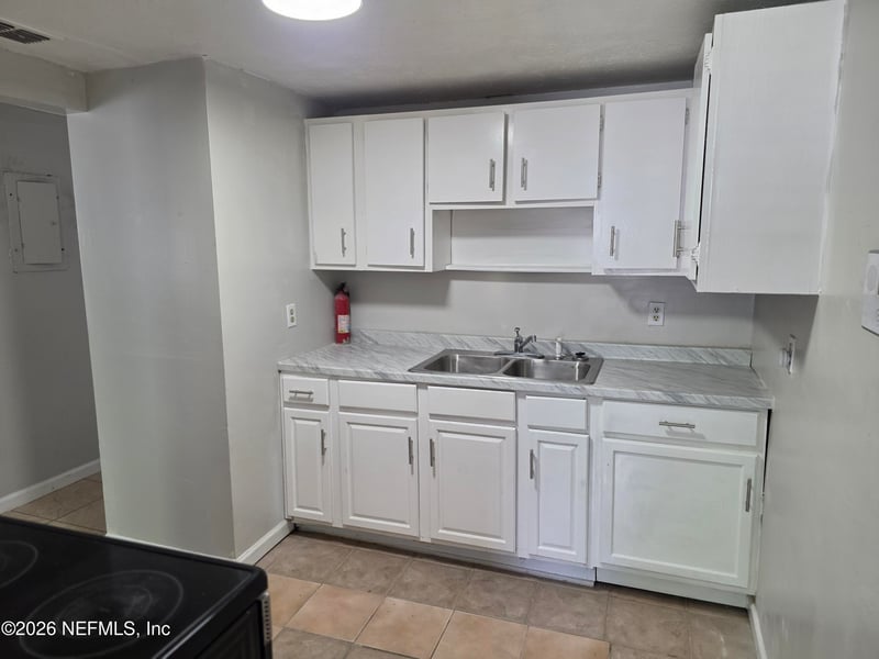 1984 3rd St, Jacksonville, FL 32209