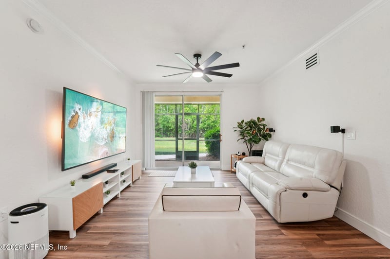 8539 Gate Pw #412, Jacksonville, FL 32216