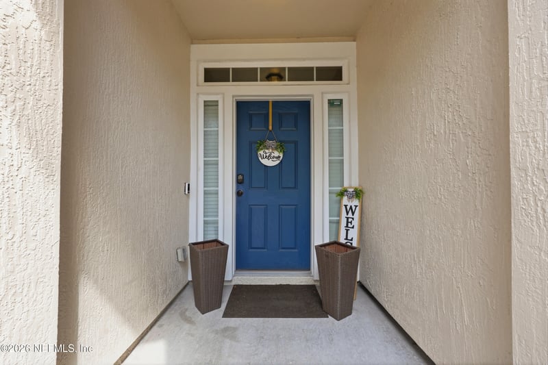 637 Grover Ln, Orange Park, FL 32065