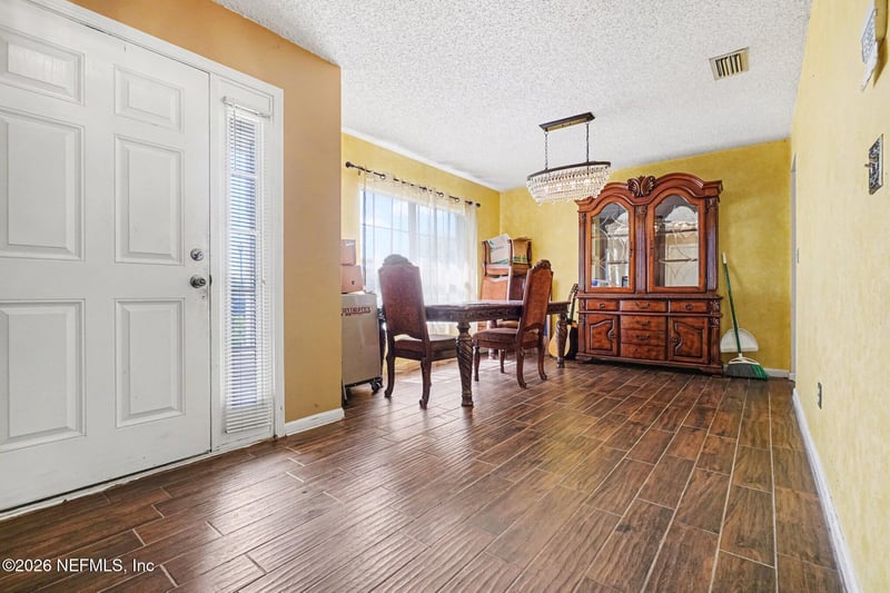 6525 Silk Leaf Ln, Jacksonville, FL 32244