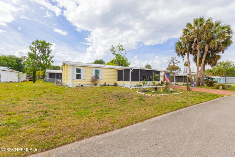 109 Bayou Dr, Satsuma, FL 32189