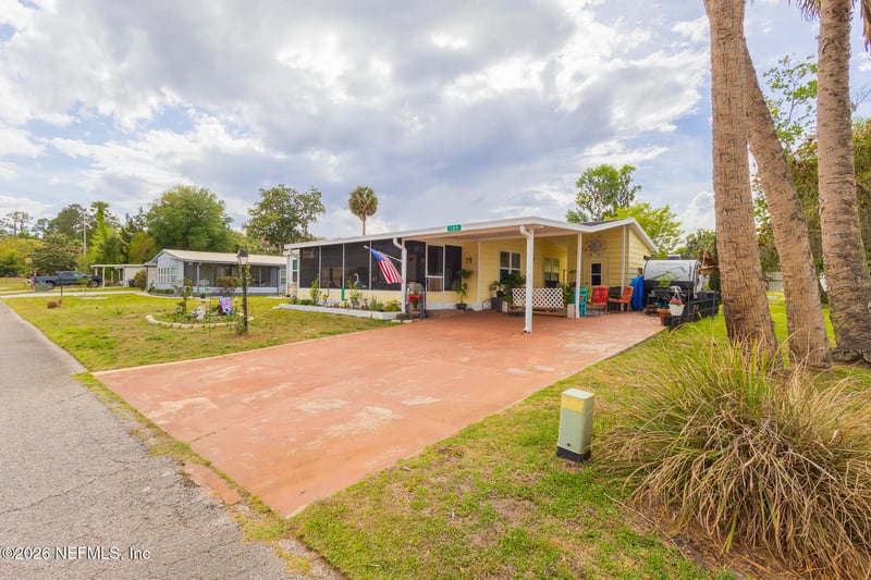 109 Bayou Dr, Satsuma, FL 32189