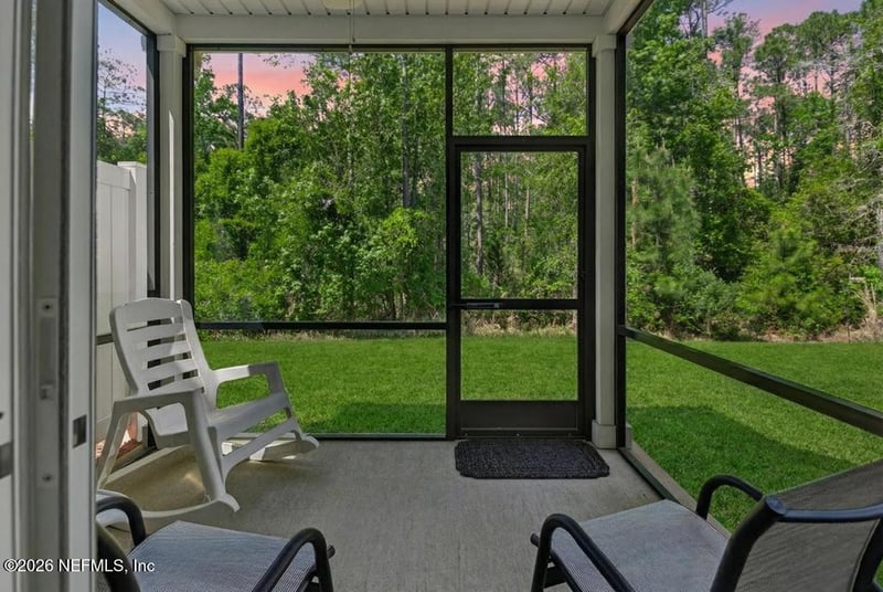 381 Richmond Dr, St Johns, FL 32259