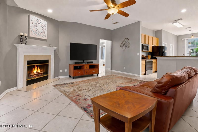 796 Grand Parke Dr, St Johns, FL 32259