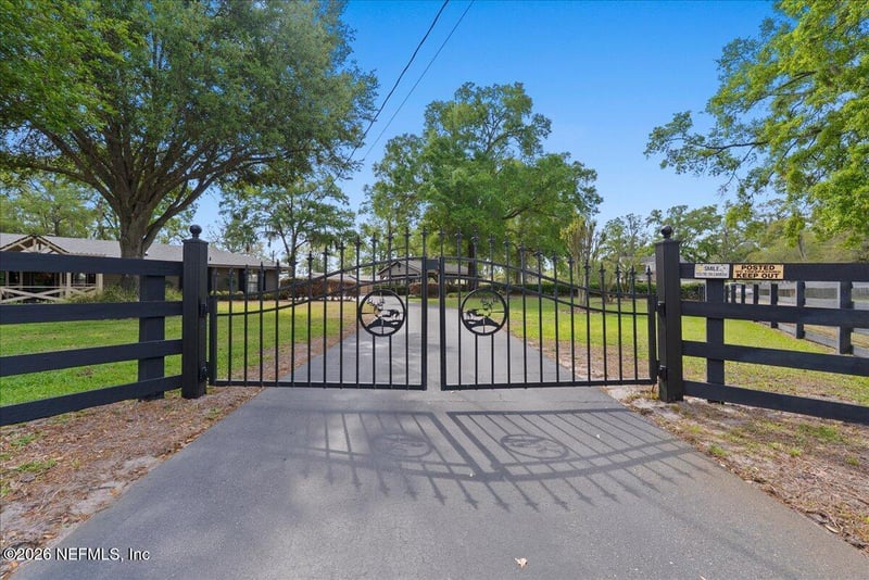 8825 Quail Roost Ct, Jacksonville, FL 32220