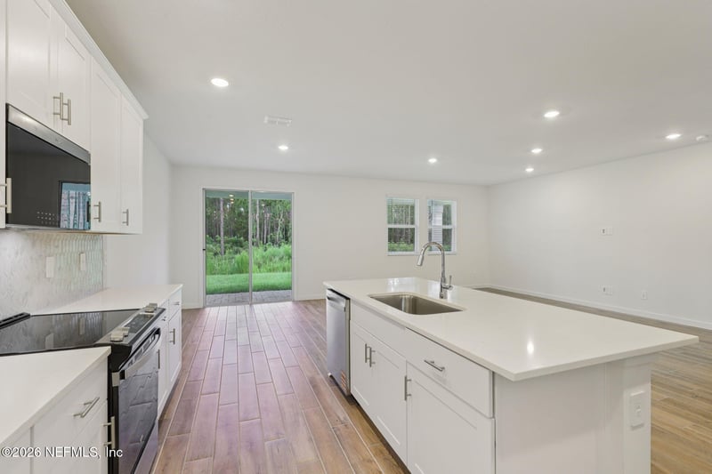 65 Ararat Dr, Palm Coast, FL 32137