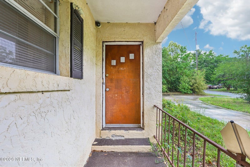 2061 Azalea Ln, Orange Park, FL 32073