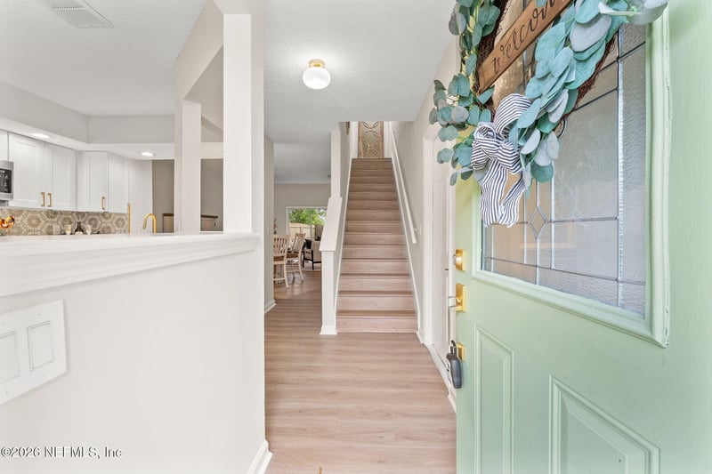 213 Aquarius Cir, Jacksonville, FL 32216