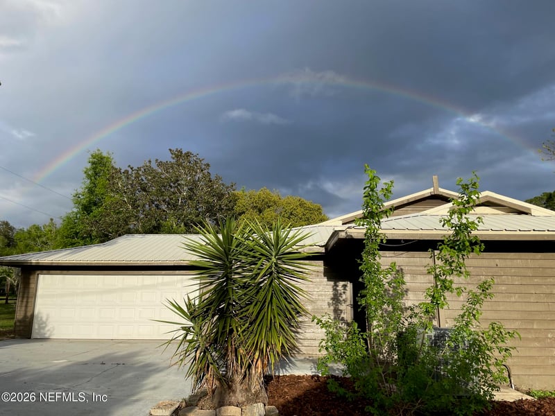 125 Twin Lake Grove Dr, Interlachen, FL 32148