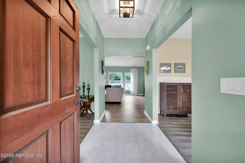 1217 Shallowford Dr, Jacksonville, FL 32225