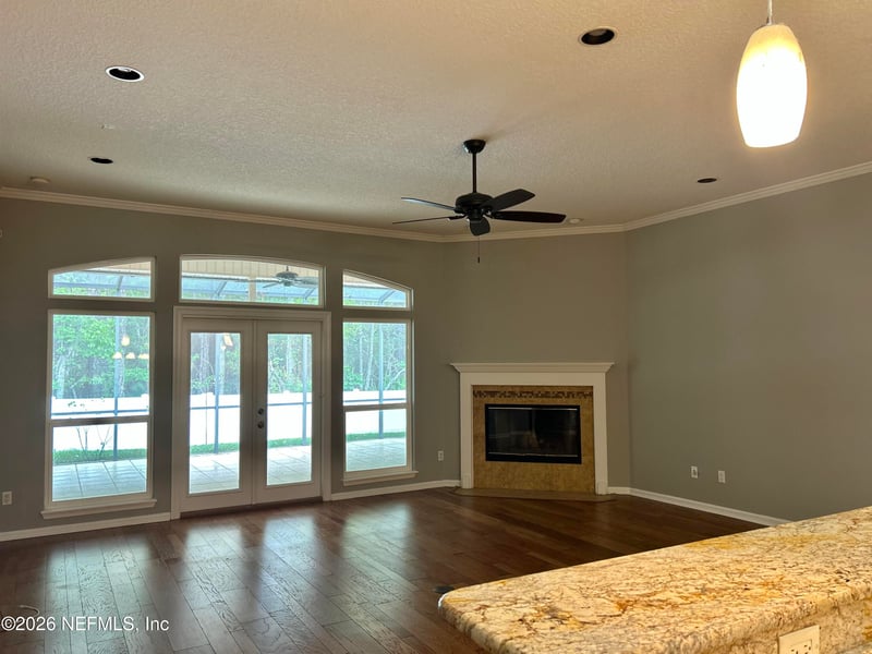 213 Springwood Ln, St Johns, FL 32259