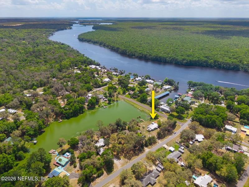 215 Saratoga Dr, Satsuma, FL 32189