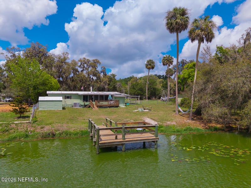 215 Saratoga Dr, Satsuma, FL 32189