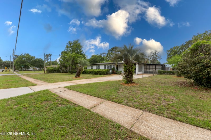 1948 Hilltop Blvd, Jacksonville, FL 32246