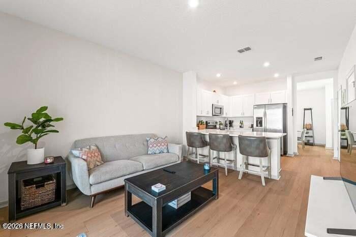 281 Annies Pl, Jacksonville, FL 32218