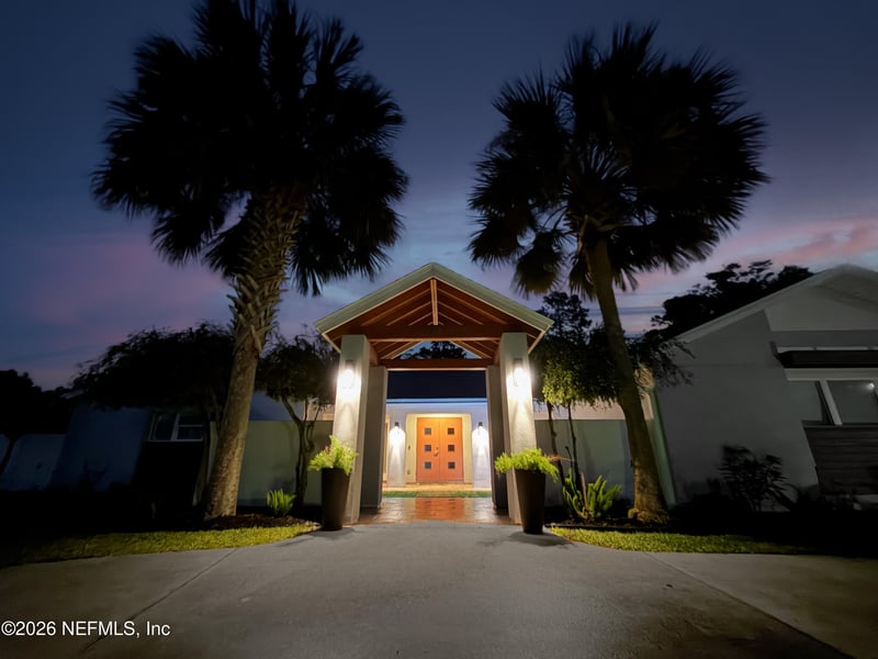 8071 Pine Lake Rd, Jacksonville, FL 32256