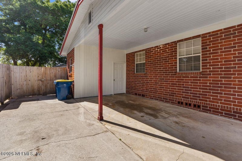 2306 Red Oak Dr, Jacksonville, FL 32211