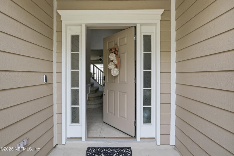 4008 Lionheart Dr, Jacksonville, FL 32216