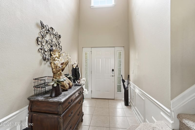 4008 Lionheart Dr, Jacksonville, FL 32216