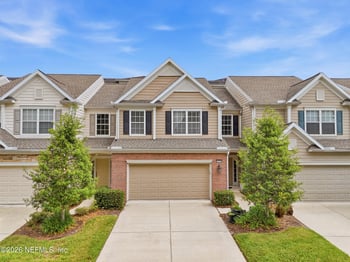 4008 Lionheart Dr, Jacksonville, FL 32216